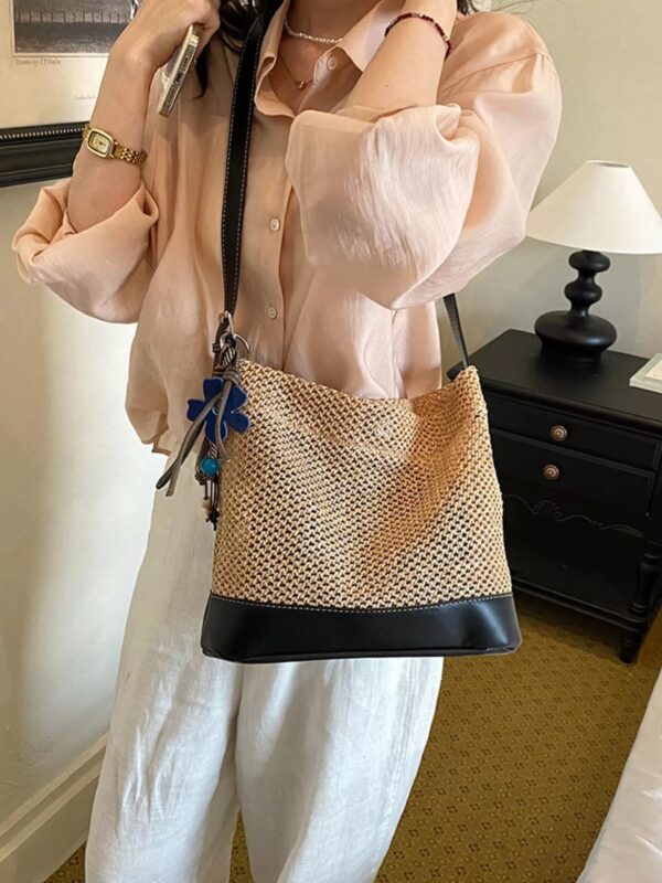 d9e073b9-25bd-4d38-aa0f-1d19e9bb3ac6-Max-Origin.jpg Leather Trim Woven Shoulder Bag
